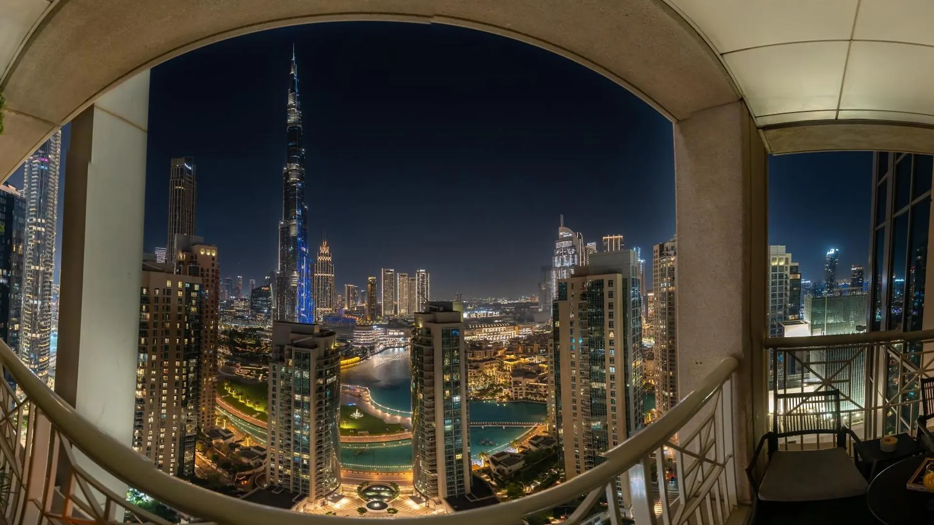 Apartment Lavish 2 Bedroom I Burj Khalifa & Fountain Views I Free Gym, Pool, Parking, Wi-Fi And Ps5 I By Skyline Serenity Dubai