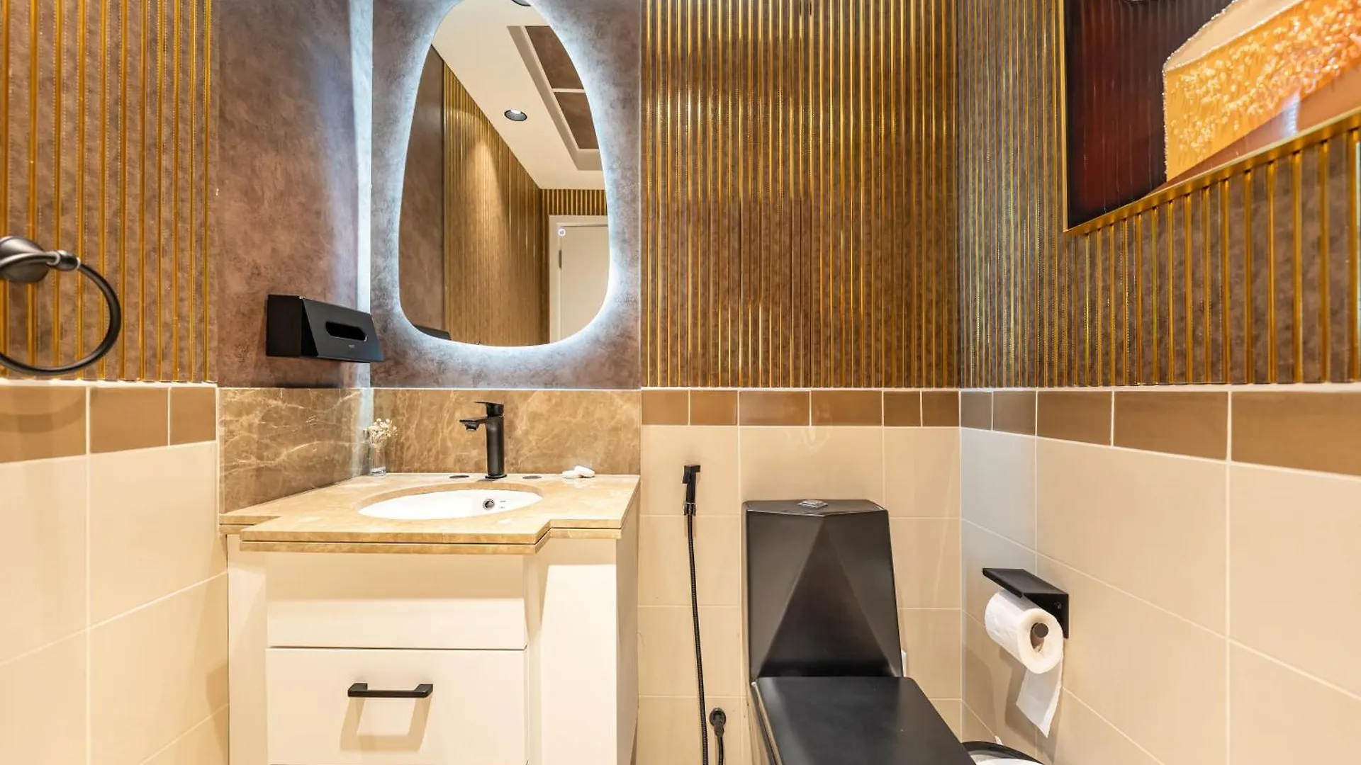 Apartment Lavish 2 Bedroom I Burj Khalifa & Fountain Views I Free Gym, Pool, Parking, Wi-Fi And Ps5 I By Skyline Serenity Dubai