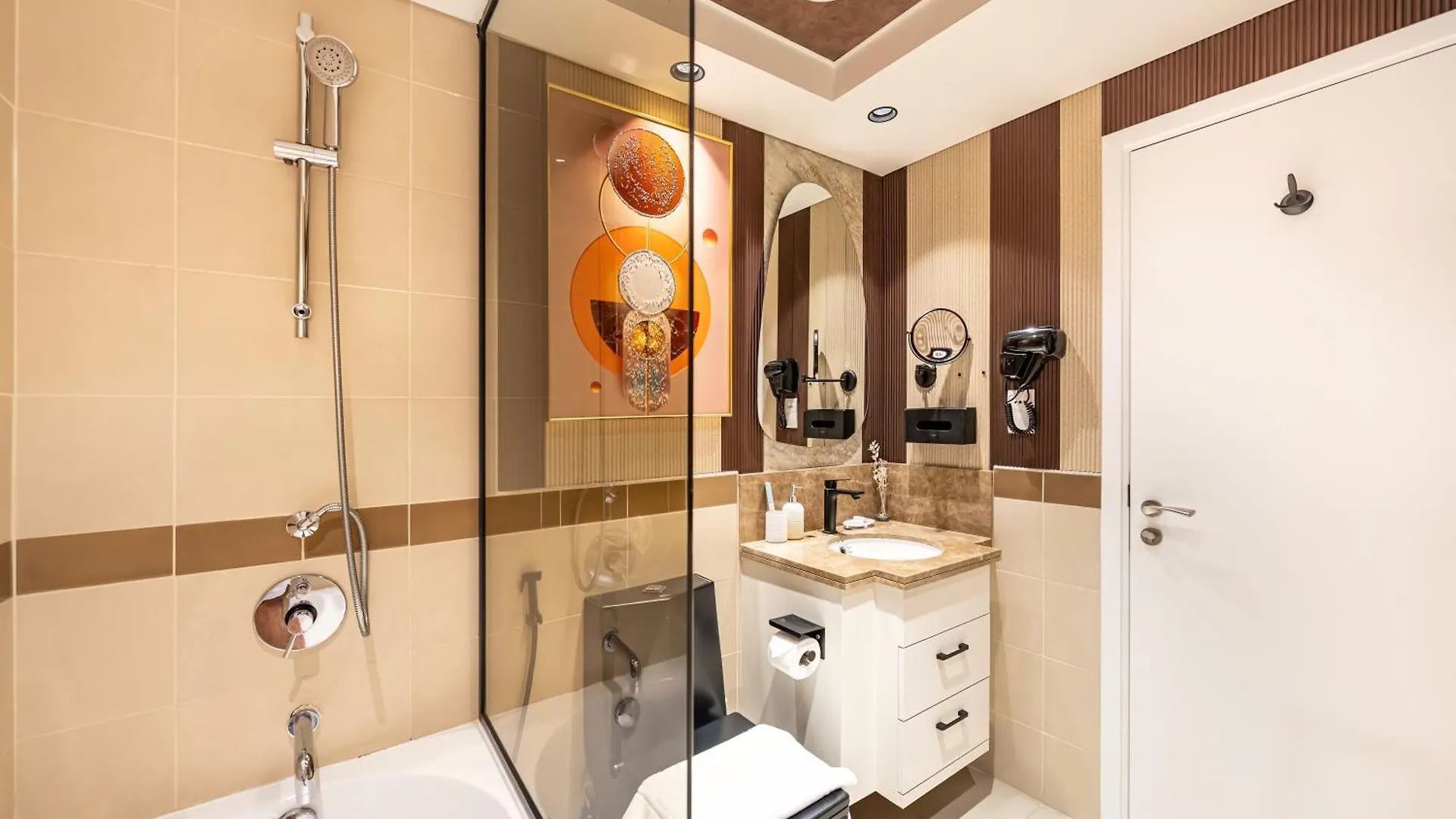 Lavish 2 Bedroom I Burj Khalifa & Fountain Views I Free Gym, Pool, Parking, Wi-Fi And Ps5 I By Skyline Serenity Dubai