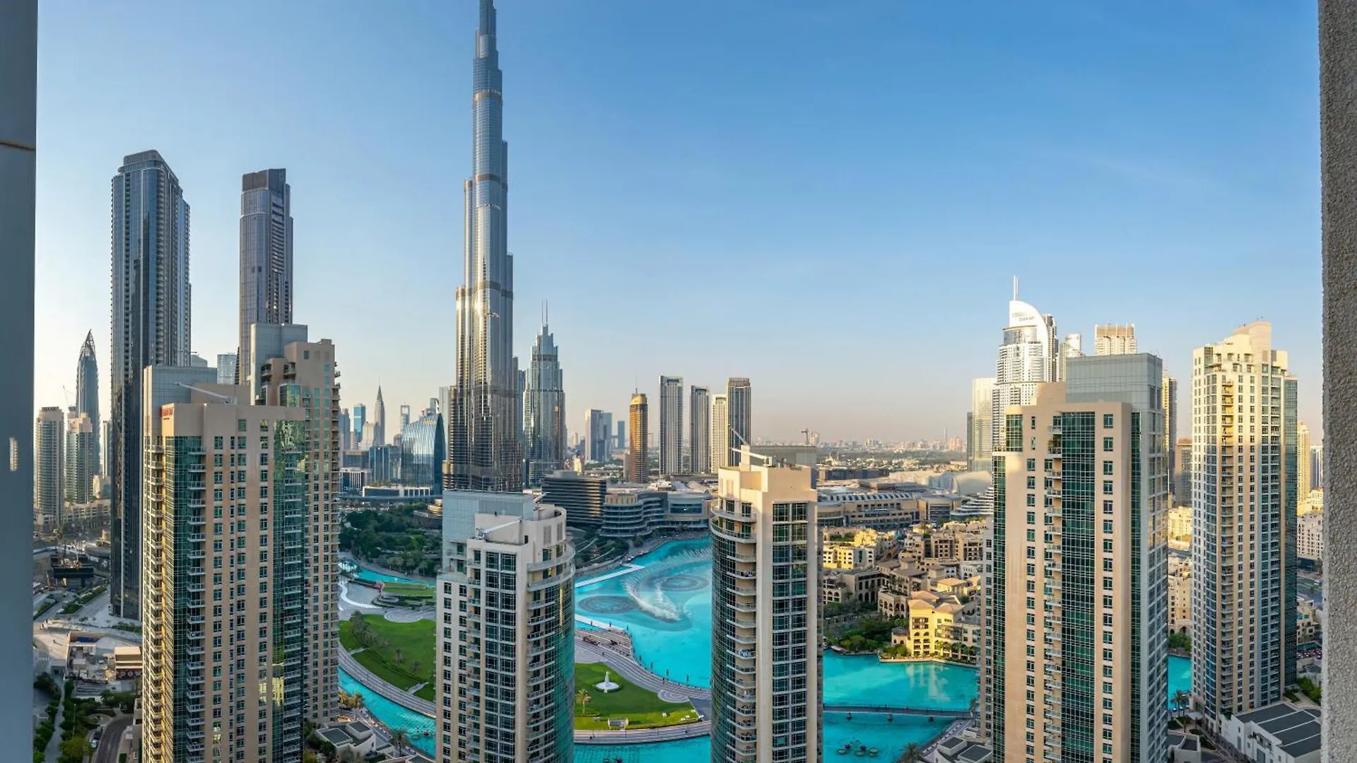 Lavish 2 Bedroom I Burj Khalifa & Fountain Views I Free Gym, Pool, Parking, Wi-Fi And Ps5 I By Skyline Serenity دبي