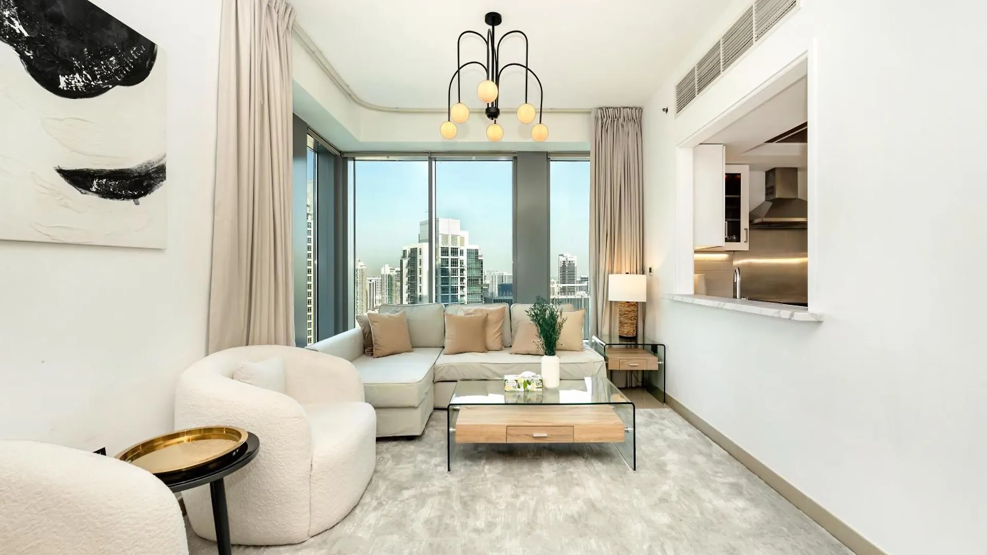 Lavish 2 Bedroom I Burj Khalifa & Fountain Views I Free Gym, Pool, Parking, Wi-Fi And Ps5 I By Skyline Serenity ドバイ 0*,  アラブ首長国連邦